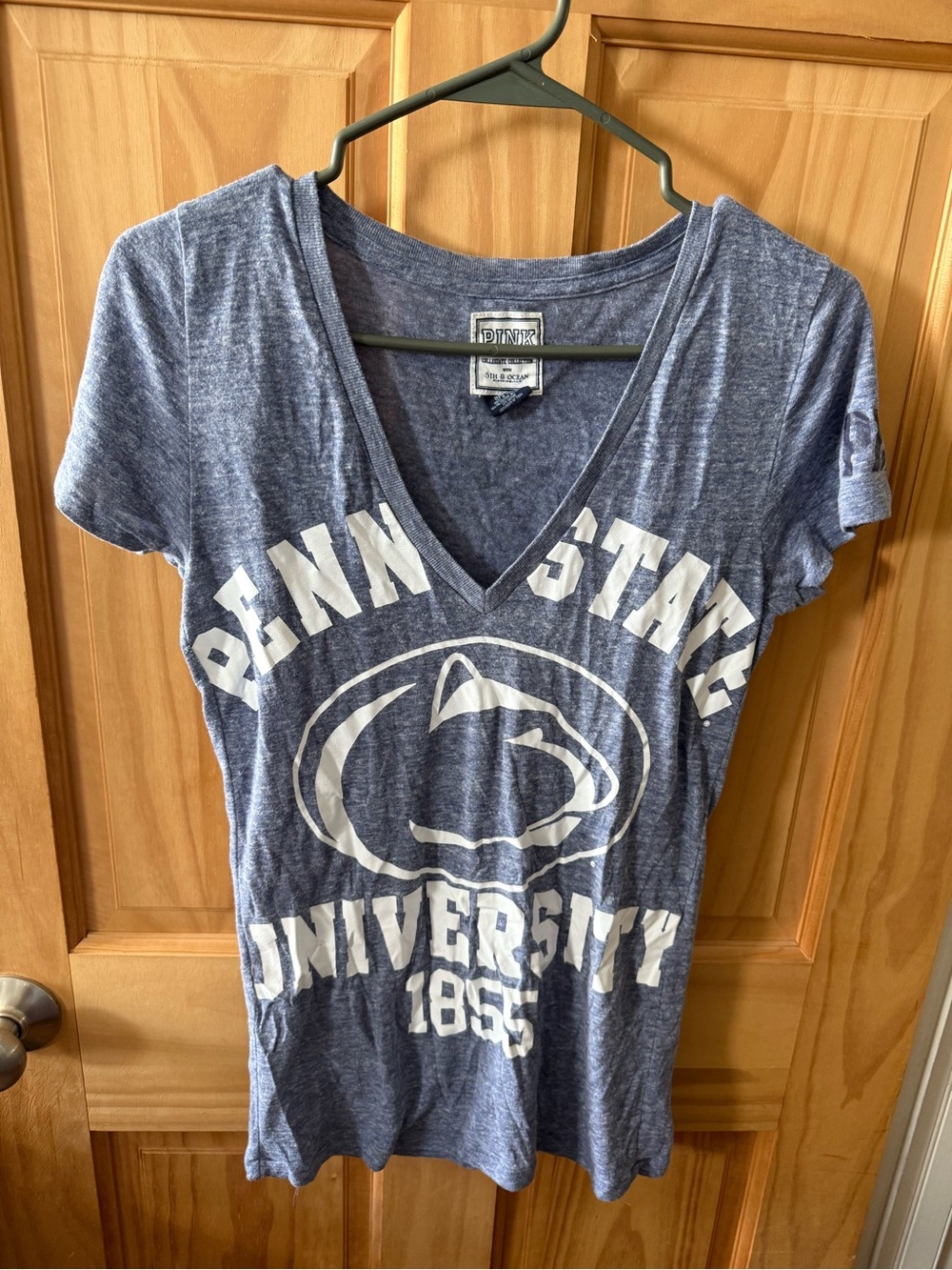 Like New, Women’s Size Small Victoria’s Secret Pink Penn State T-Shirt